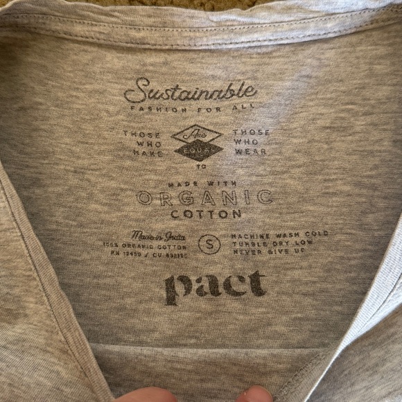 Pact Light Gray Women's Short Sleeve Tee - Picture 2 of 3